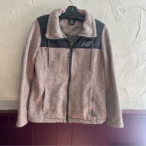 New Balance Women's Jacket Size Medium